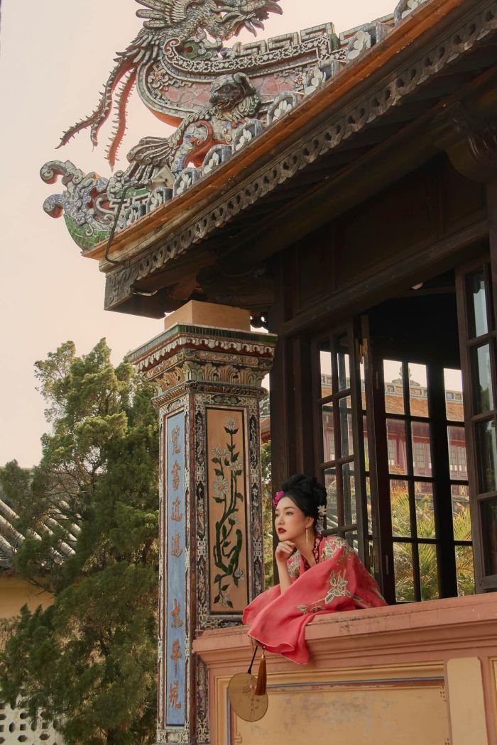 Nàng Thơ Xứ Huế Điện Thái hoà Huế