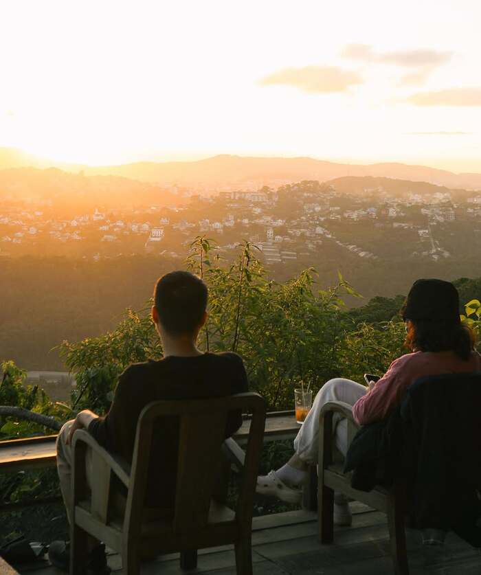 Kinh nghiệm du lịch Đà Lạt 3 ngày 2 đêm tự túc - Săn hoàng hôn ở quán Cheo Veo