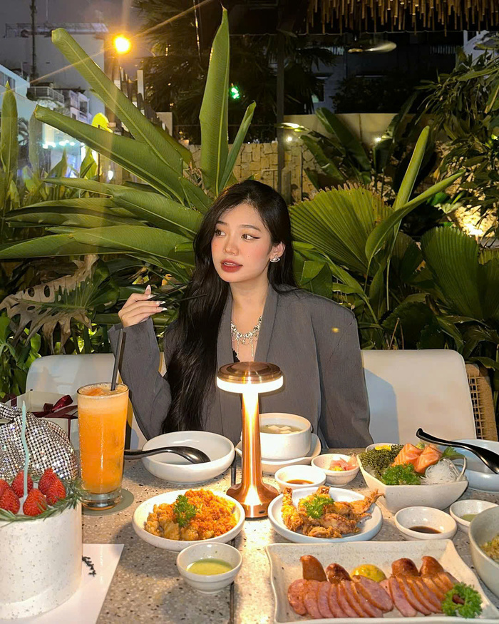 Nhà hàng có menu giáng sinh ở TP HCM - Zumwhere