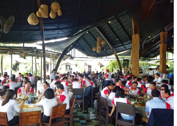 Nhà hàng Lúa Nếp có không gian mở rộng rãi, mang đậm hình ảnh miền quê Việt Nam