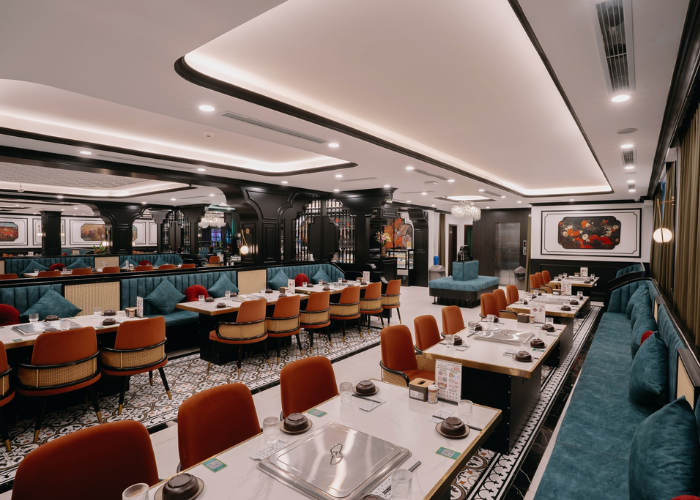 Bánh tráng cuốn thịt heo Giang Mỹ có không gian vô cùng rộng rãi, sang trọng phù hợp với nhóm đông người