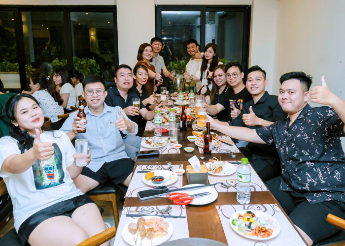 Bay Seafood Buffet là điểm đến được nhiều công ty, nhó bạn lựa chọn cho bữa tiệc tất niên cuối năm