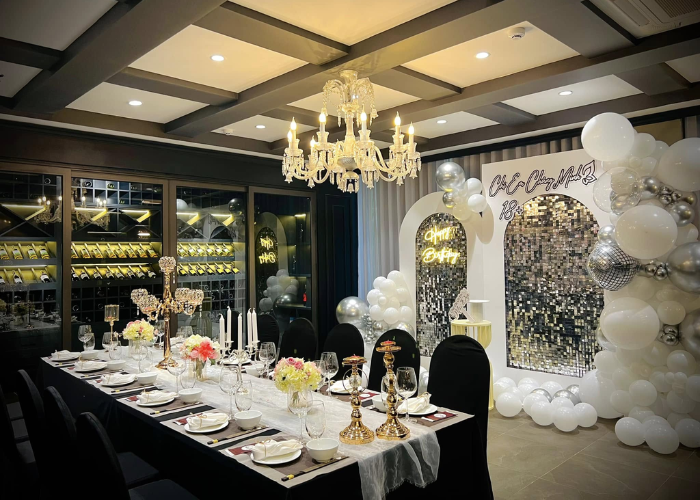 Nhà hàng Hải sản Kando có hệ thống phòng VIP sang trọng, rỗng rãi, được setup vô cùng tỉ mỉ. 