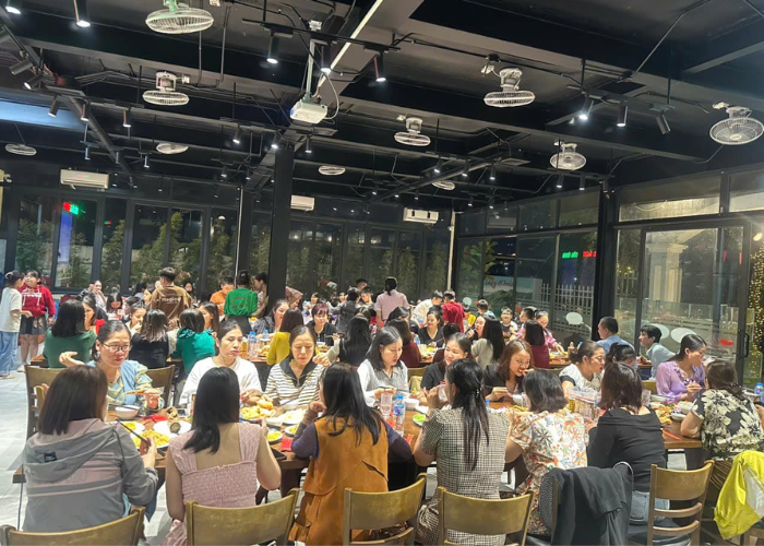 Ngói Đỏ - một trong những nhà hàng tổ chức tất niên tốt nhất ở Thanh Hóa nổi bật với các món ăn đồng quê, dân dã