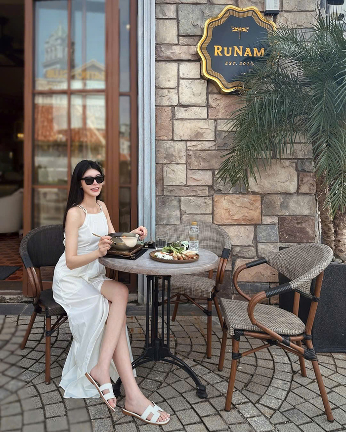 Quán cafe trang trí giáng sinh ở Phú Quốc - RuNam