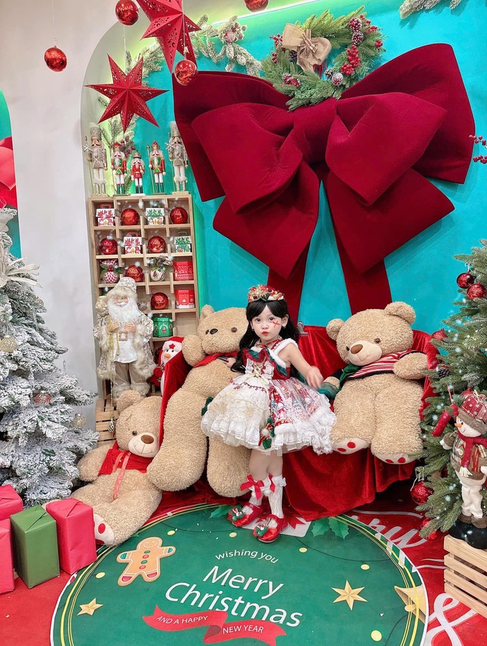 Quán cafe trang trí giáng sinh ở TP Thủ Đức - Kem Garden