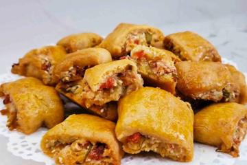 Tổng hợp những địa chỉ mua bánh chả ngon Hà Nội đúng vị