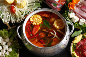 Bật mí những quán lẩu ngon tại Làng Sen Nghệ An cực 'slay'