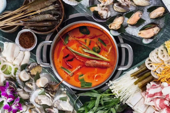 Khám phá thiên đường ẩm thực với top 8 quán lẩu ngon ở Lăng Cô Huế