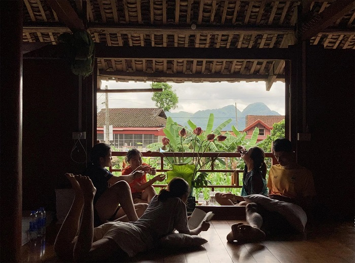 Trải nghiệm nhà sàn truyền thống khi du lịch làng Quỳnh Sơn Lạng Sơn