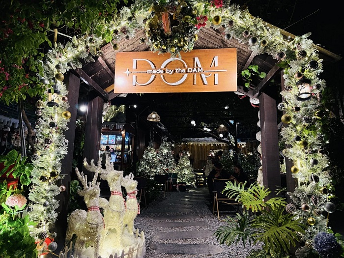 Ghé ngay quán cafe trang trí Noel ở Hà Nội mới nhất