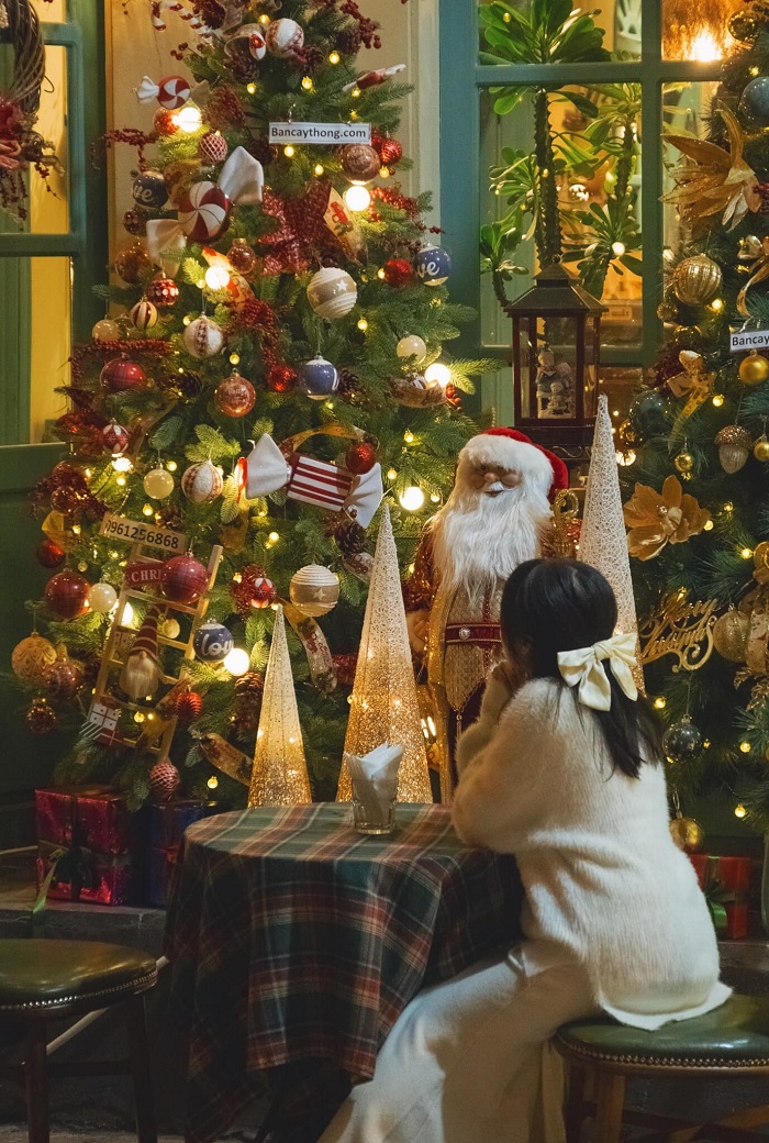 Quán cafe trang trí Noel ở Hà Nội mới nhất lung linh