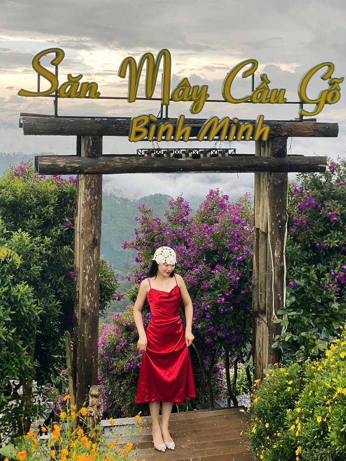 Săn mây Cầu Gỗ cách Vườn Châu Âu Đà Lạt không xa