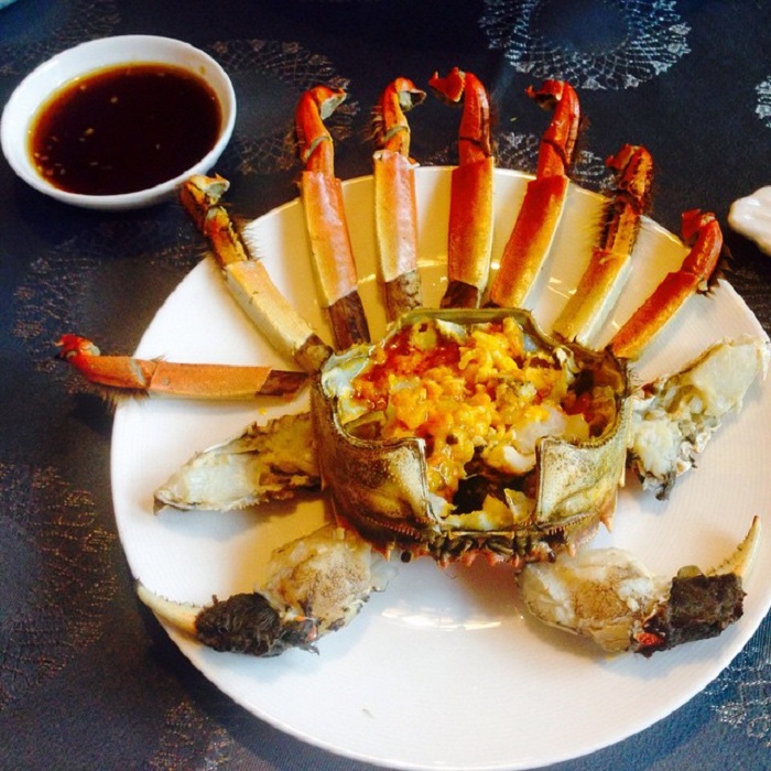 Cua lông hấp là món ăn ngon phải thử ở Thượng Hải rất bổ dưỡng