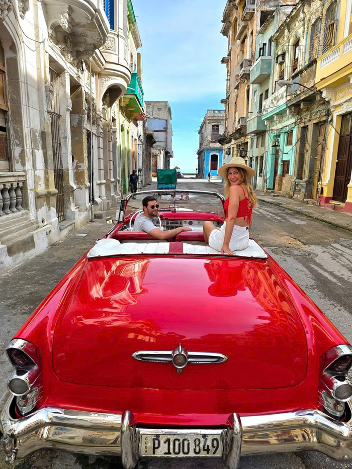 Tham quan những ngôi nhà rực rỡ ở phố cổ Havana Cuba