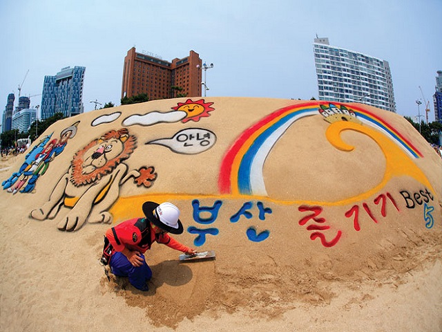 Lễ hội Cát trên bãi biển Haeundae 