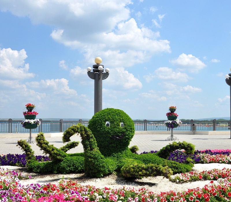 Th&agrave;nh phố Kim Xương nhuộm m&agrave;u oải hương khi h&egrave; tới