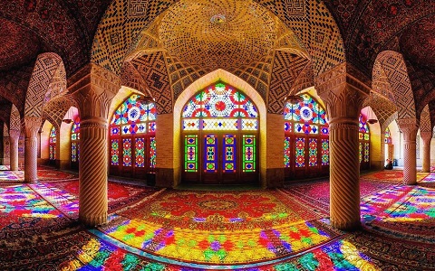 Nhà thờ Hồi giáo Nasir ol Molk đẹp nhất thế giới