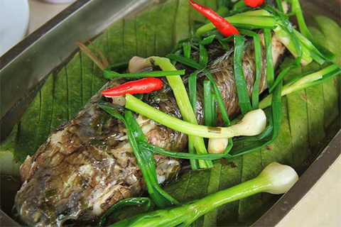 C&aacute; l&oacute;c hấp bầu - ẩm thực miền T&acirc;y