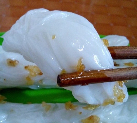 B&aacute;nh  mướt mềm, thơm, v&agrave; cực kỳ ngon khi ăn c&ugrave;ng với x&aacute;o l&ograve;ng