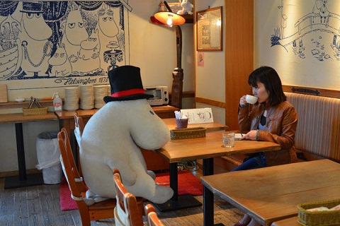 Ở Moomin Bakery & Café, bạn sẽ ăn tối cùng...thú nhồi bông