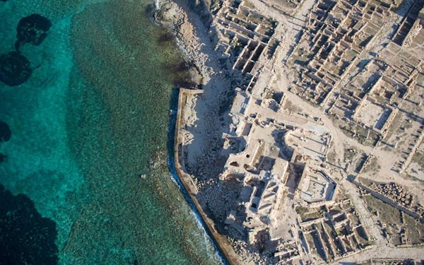 Đi t&igrave;m t&agrave;n t&iacute;ch La M&atilde; ở Bắc Phi