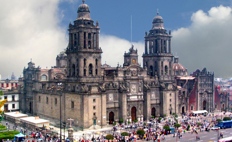 NhÃ  thá» Metropolitan á» thÃ nh phá» Mexico, má»t nhÃ  thá» lá»n nháº¥t vÃ  lÃ¢u Äá»i nháº¥t á» chÃ¢u Má»¹.