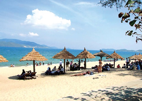 Da Nang is the city's leading marine tourism in Vietnam
