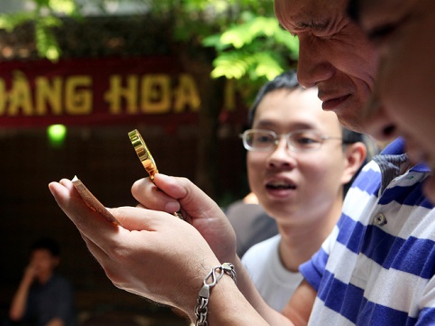 Chợ phi&ecirc;n H&agrave; Nội xưa