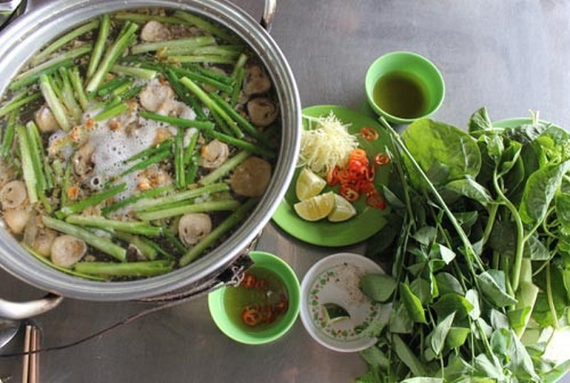 Lẩu ch&aacute;o cua đồng