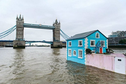 Nhà nổi trên sông Thames
