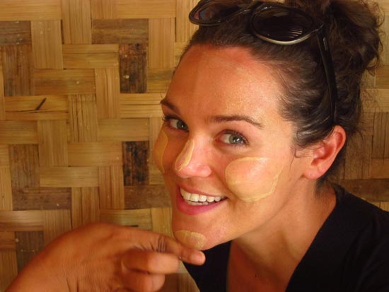 Những phong tục lạ chỉ c&oacute; ở Myanmar