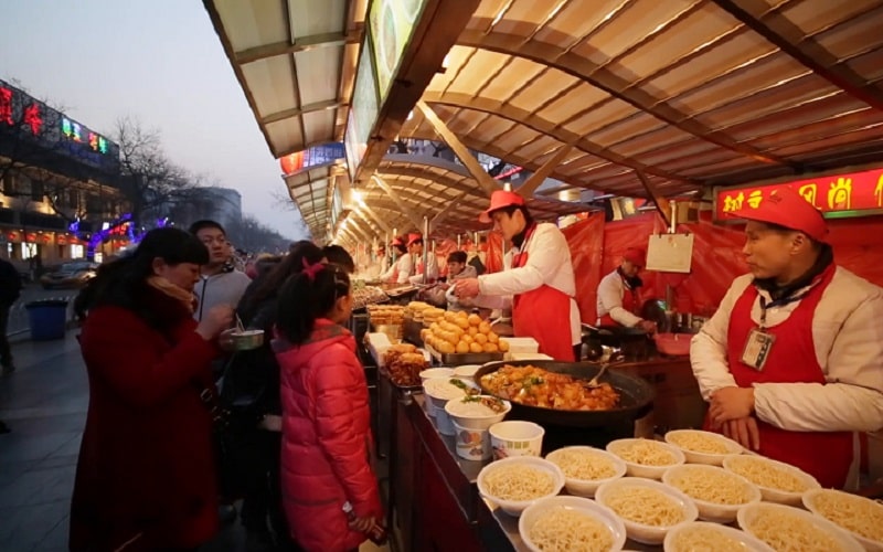 Rùng mình với những đặc sản của chợ đêm Bắc Kinh