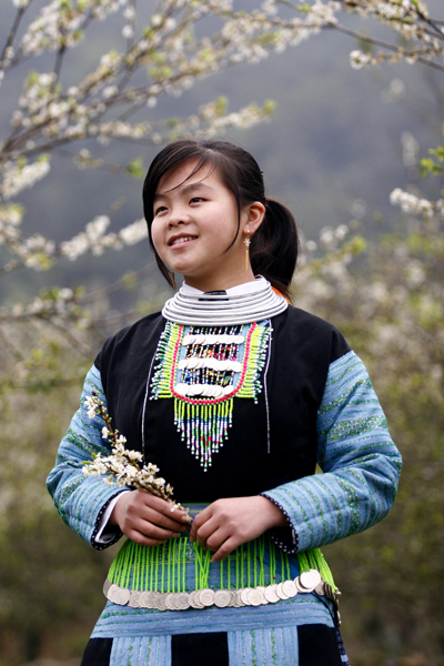 Vẻ đẹp thuần khiết của thiếu nữ d&acirc;n tộc thiểu số