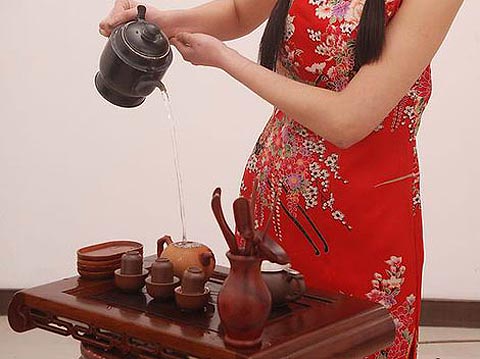 Đặc sắc phong tục đấu tr&agrave; của người Hoa