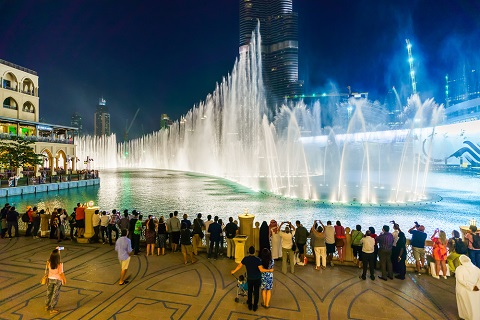 Chương trình nhạc nước trước tháp Burj Khalifa