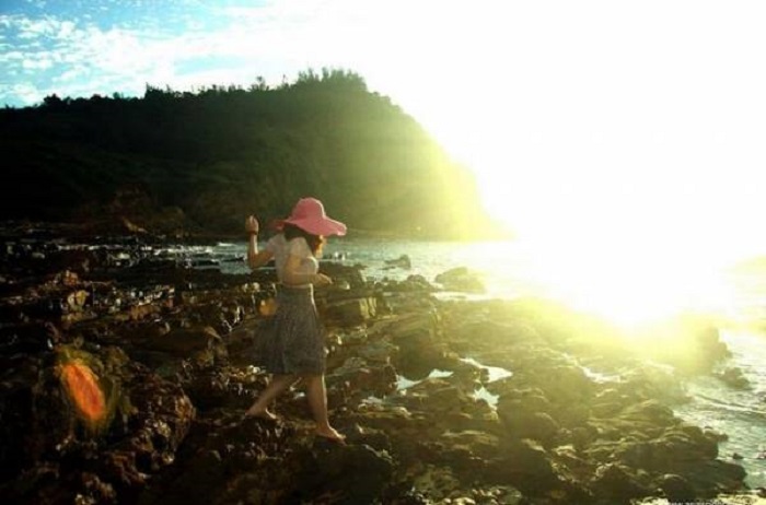 Tham quan Cầu Mỵ khi hoàng hôn dần buông xuống