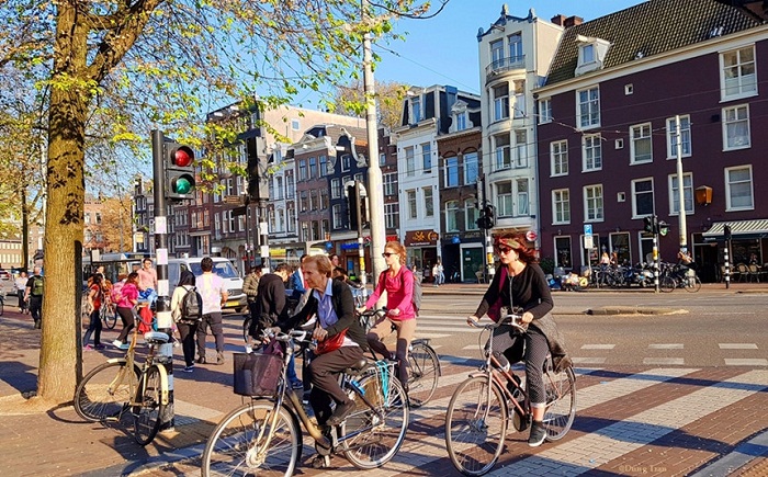 kinh nghiệm đi lại ở Amsterdam