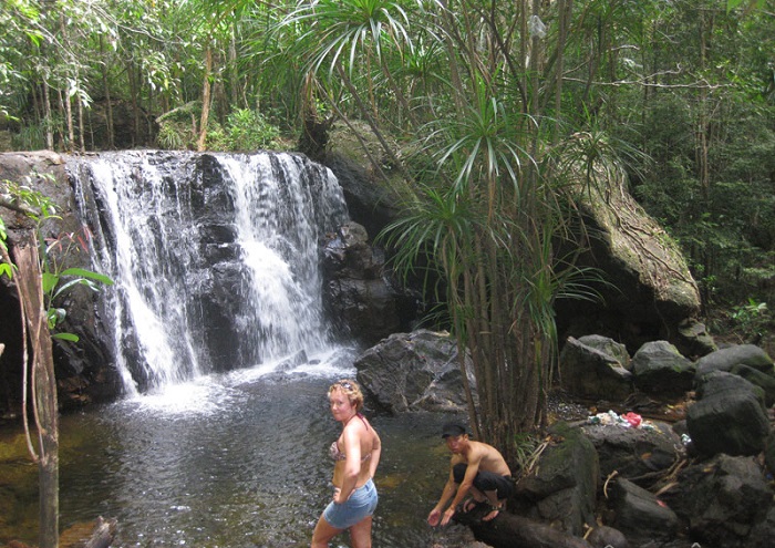 kinh nghiệm du lịch Suối Tranh