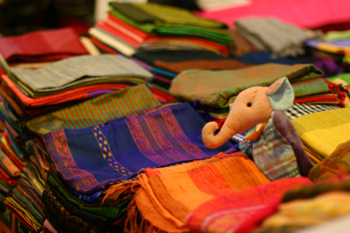 Tơ tằm, lụa Thái
