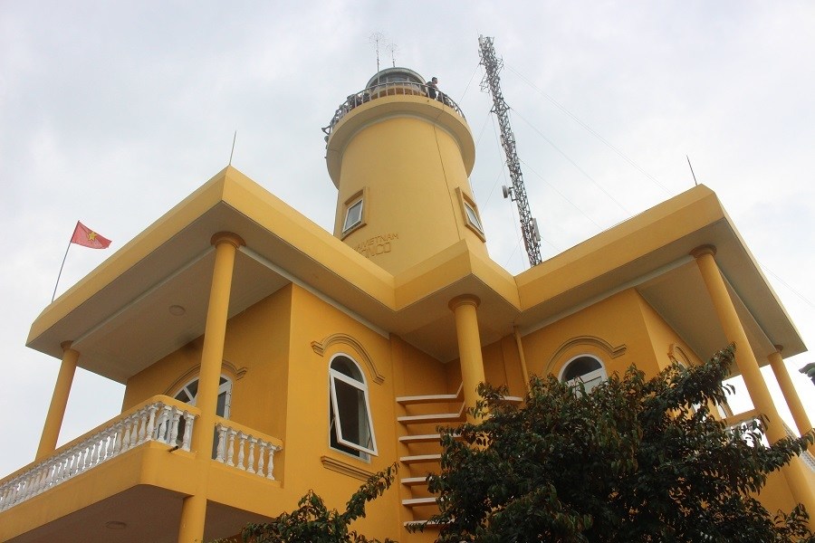 Ngọn hải đăng Cồn Cỏ