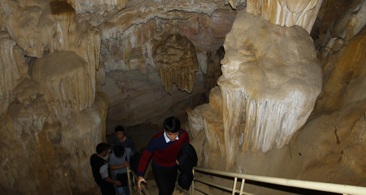 Động Vái Trời