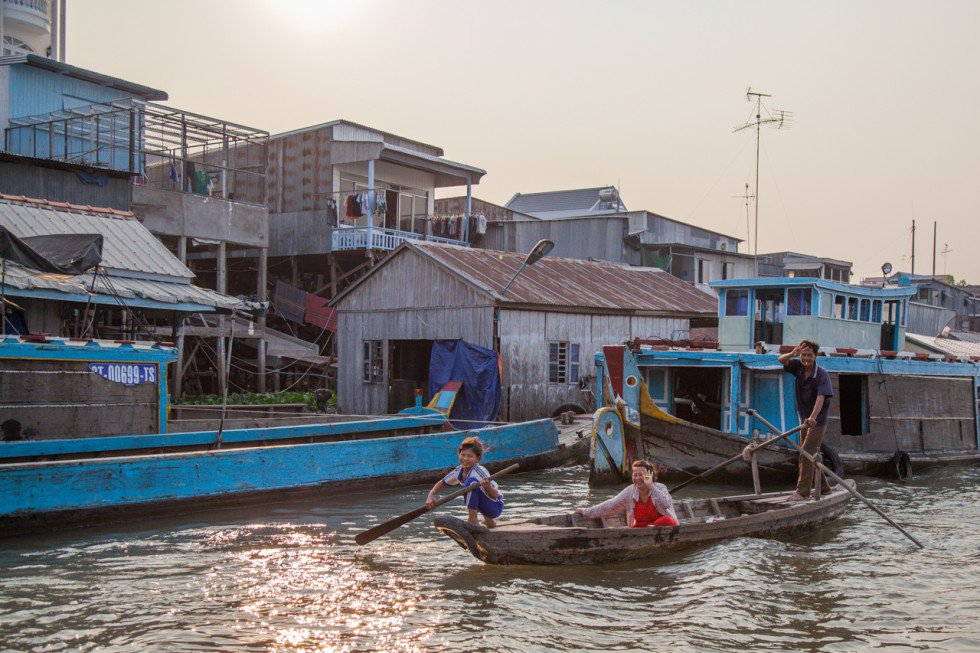 Làng nổi Châu Đốc