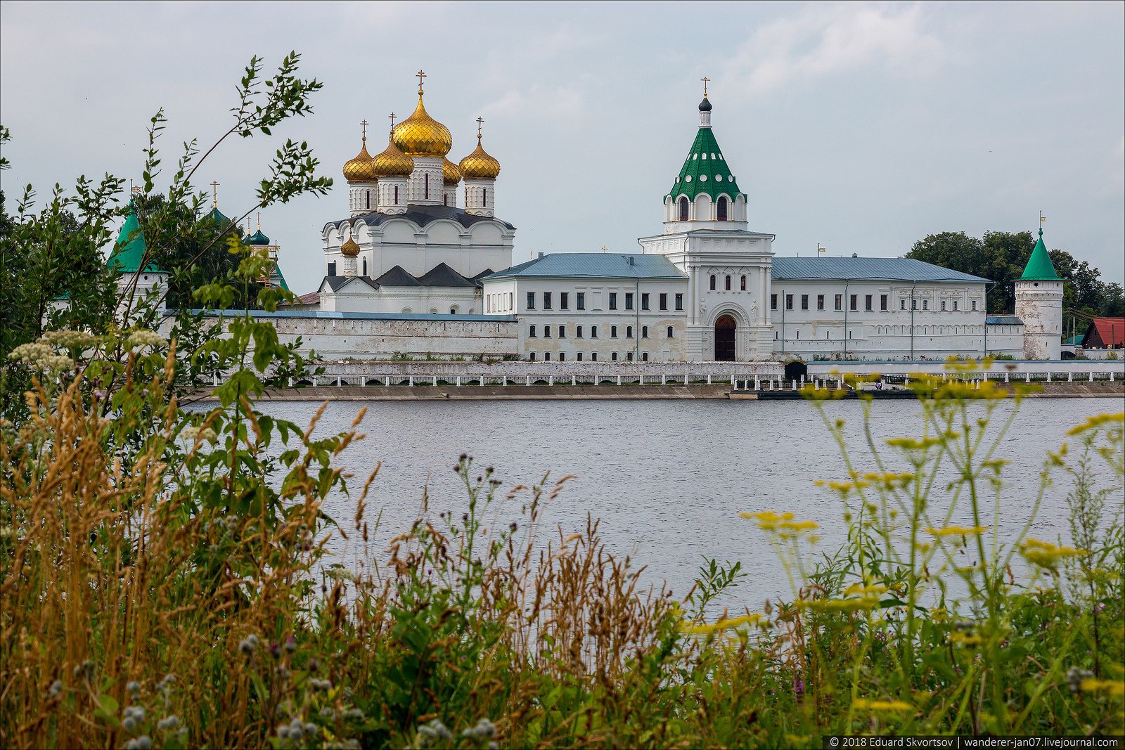 Tu viện Ipatiev Sky