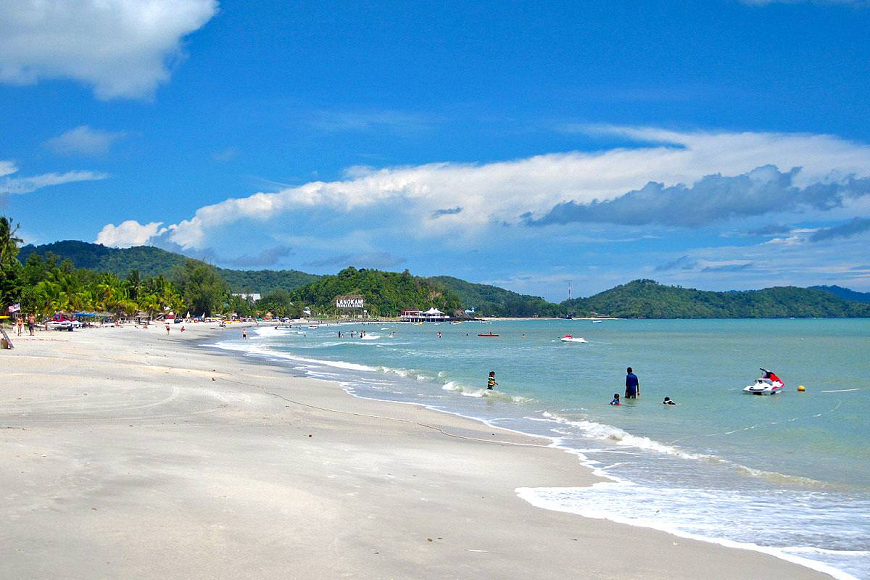 Bãi biển Pantai Cenang