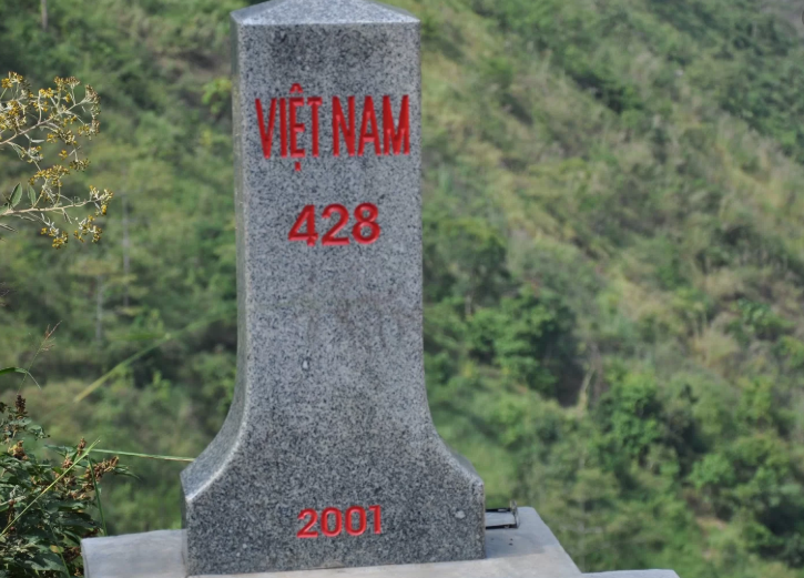 Chinh phục cột mốc số 428