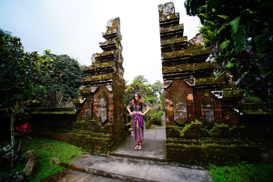 đền Pura Luhur Batukaku