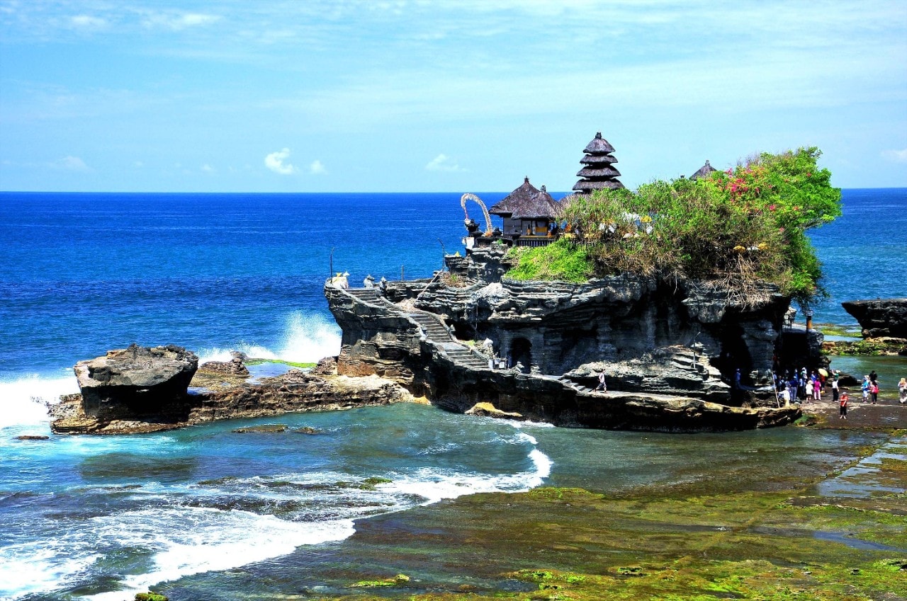 Tham quan đền Tanah Lot