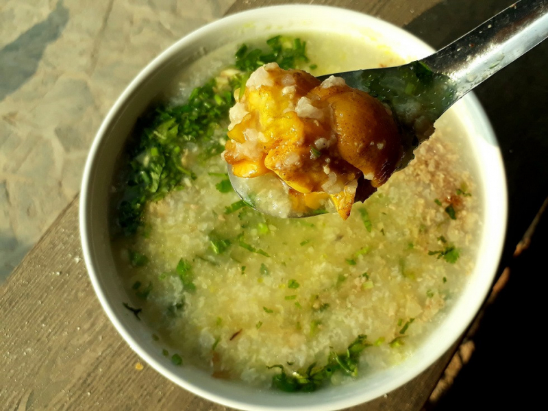 Ngan Ha fish porridge shop