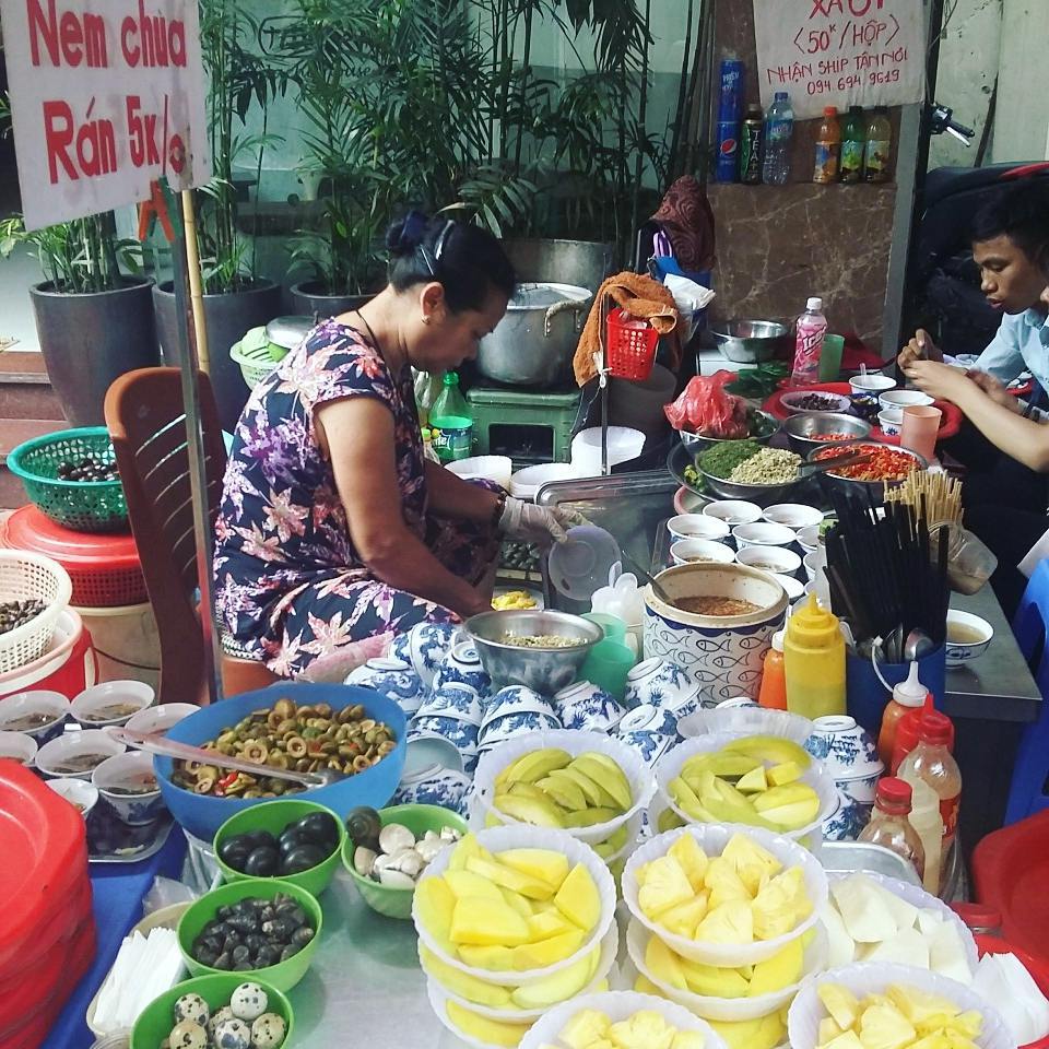Quán ốc Bà Câm